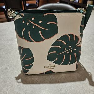 Kate Spade Green and White Leaf Print Women's Bag